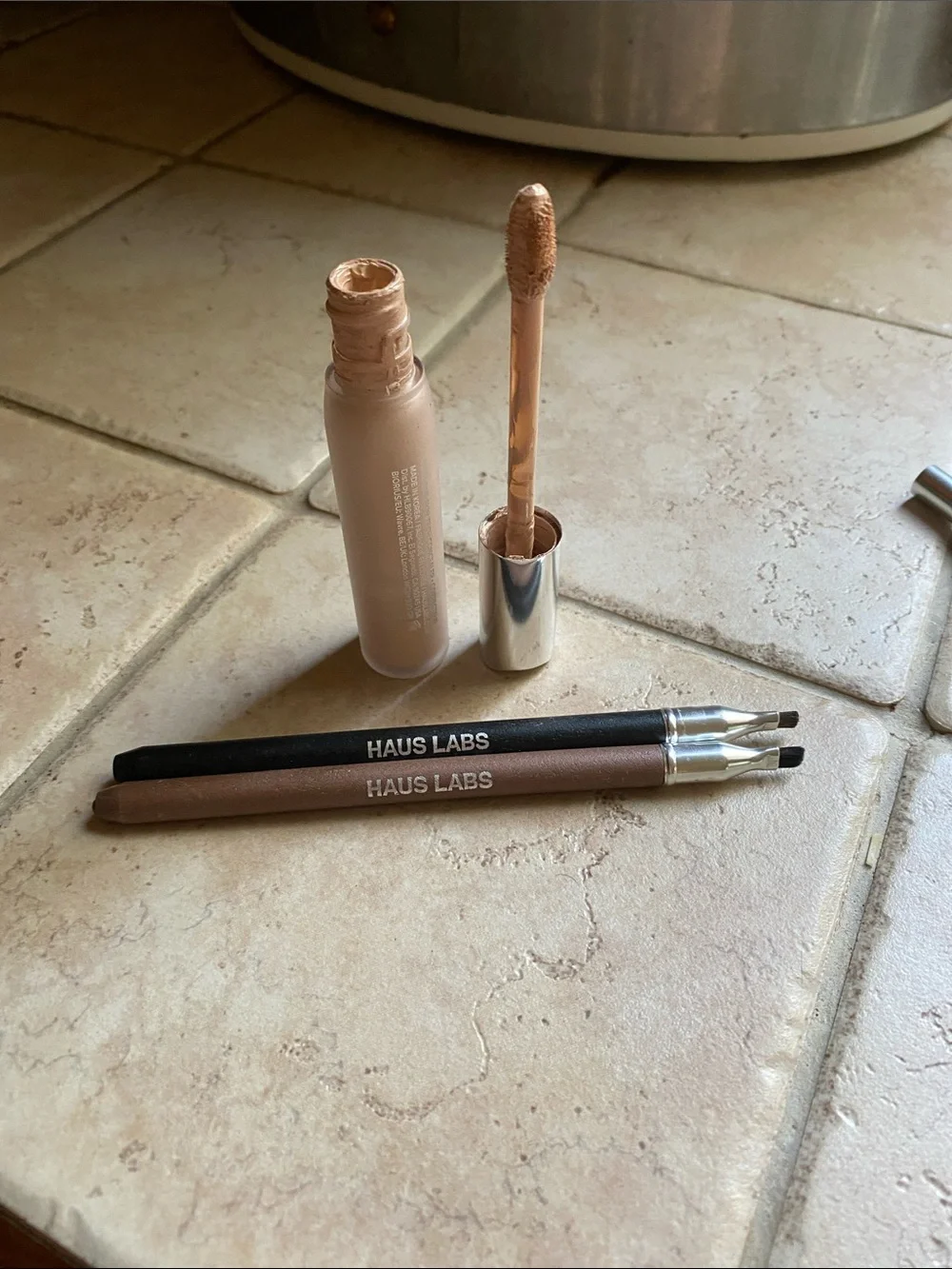 Haus Labs By Lady Gaga Nude Liquid Concealer and Eyeliner Set - Light Rosy